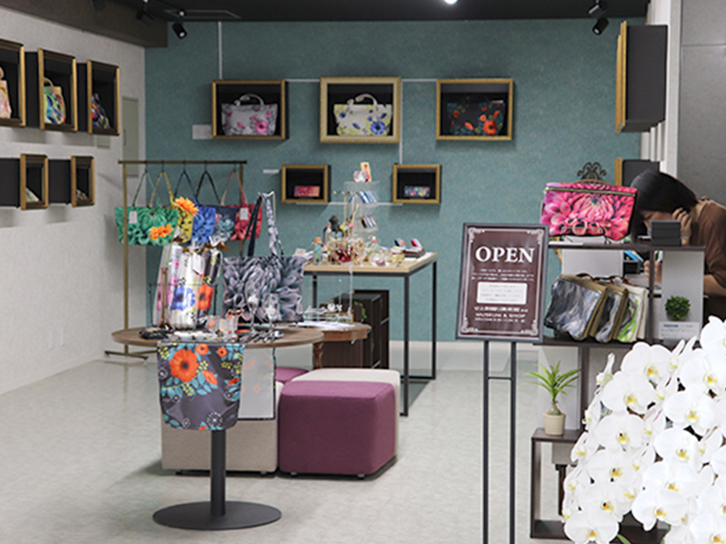 せと刺織り美術館本店